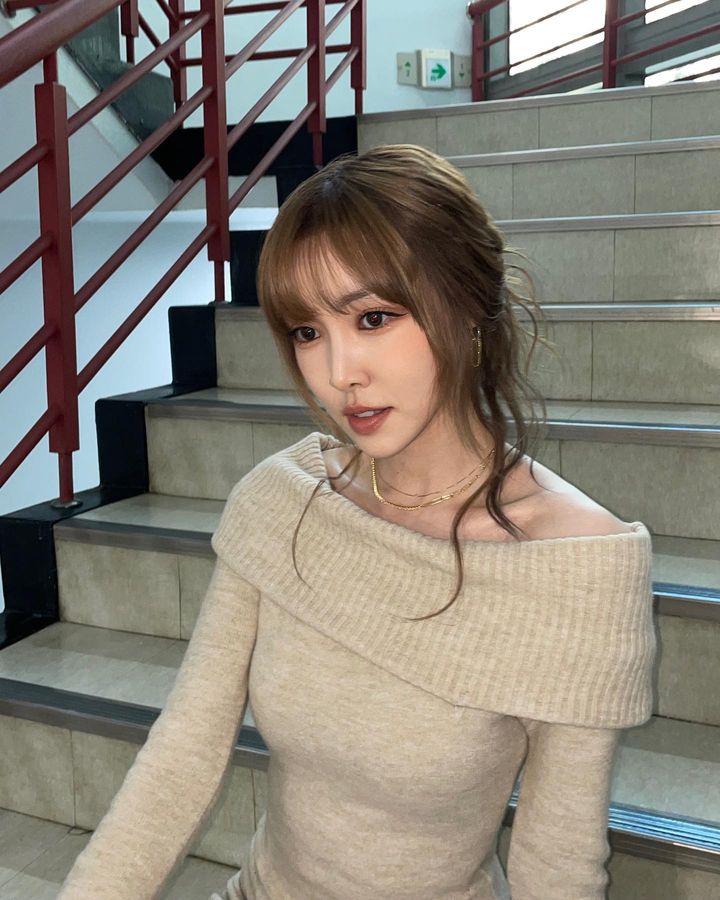인스타그램 유주 wearing PB043E